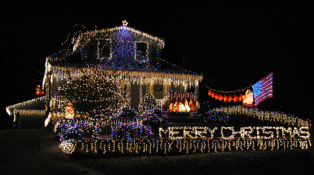 Griswold Christmas House by alophoto