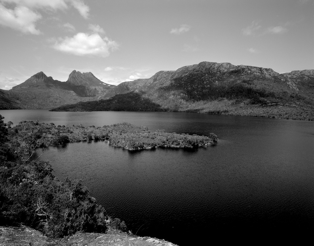 Cradle Mountain and Dove Lake  by peterdegraaff