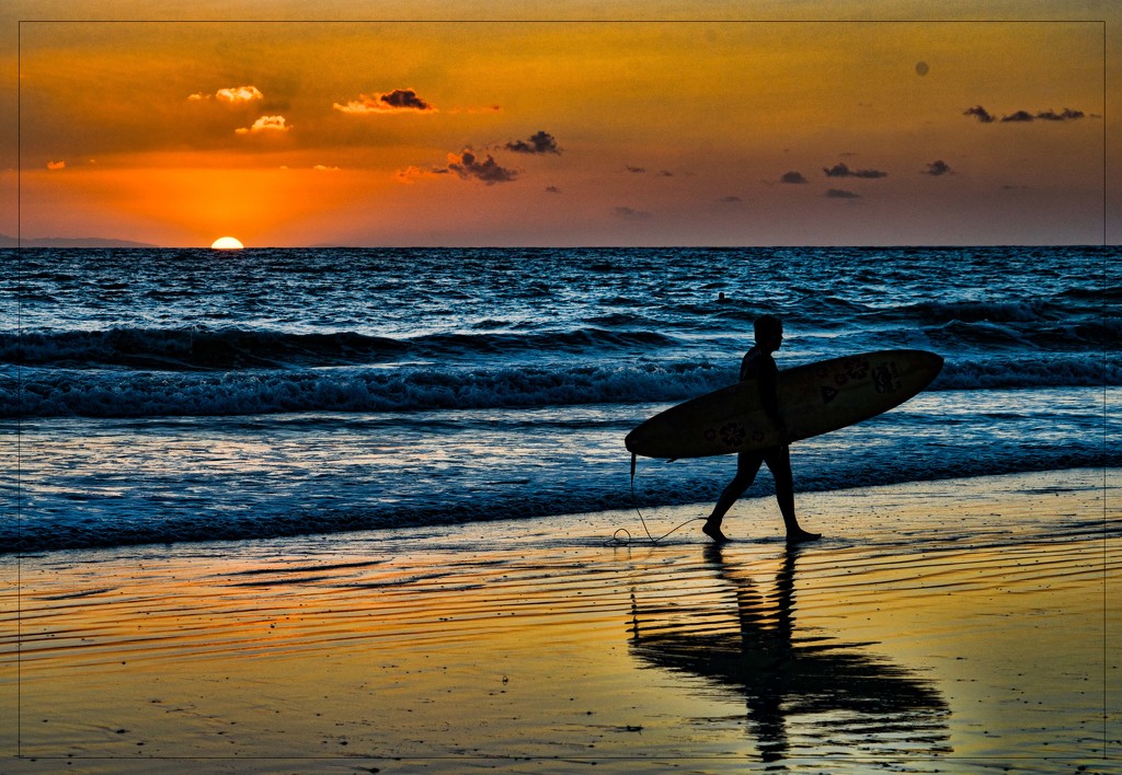 Sundown Surf by stray_shooter