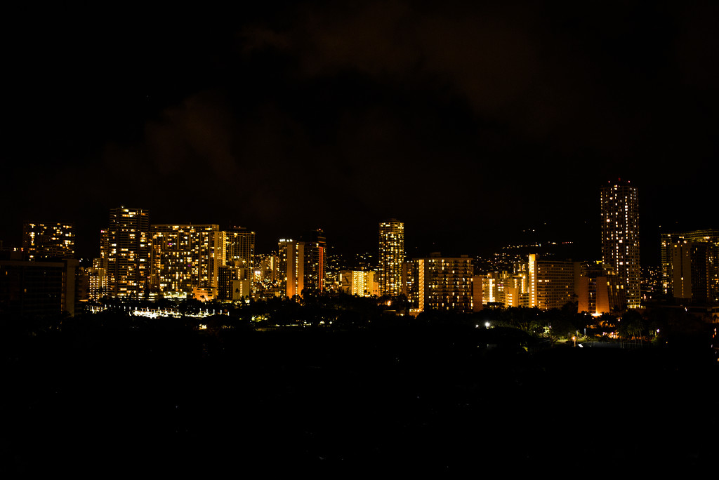 Honolulu After Dark by cjoye