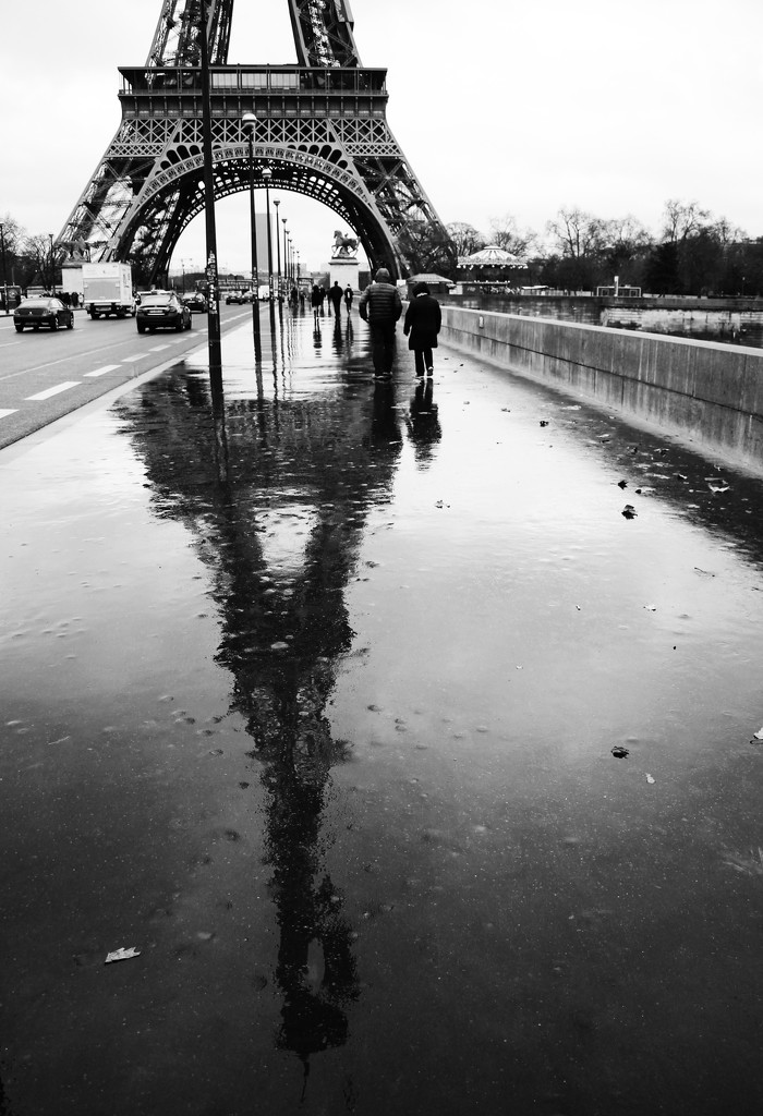 Rainy Day in Paris by jamibann