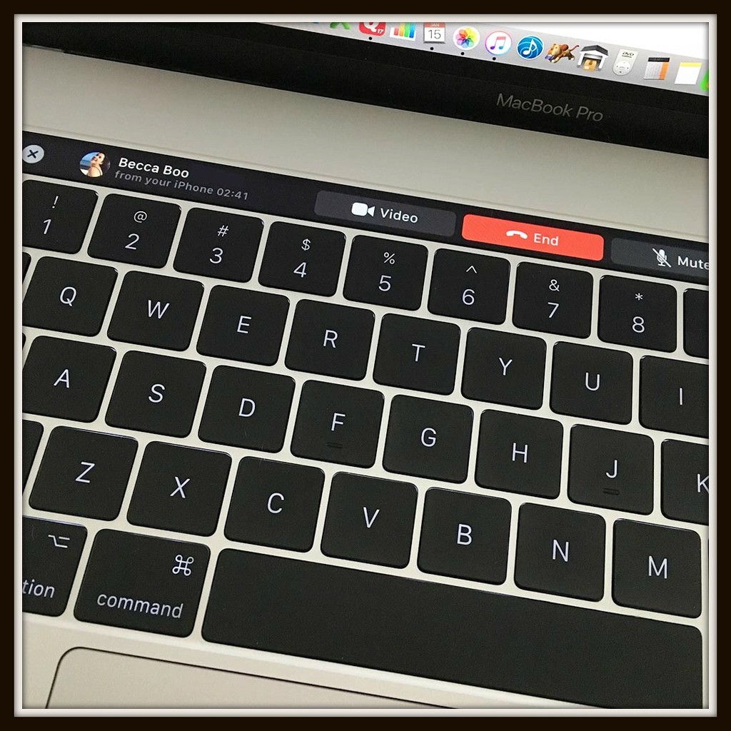 The Touch Bar by yogiw