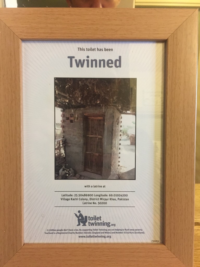 Twinning Toilette? by richard_h_watkinson