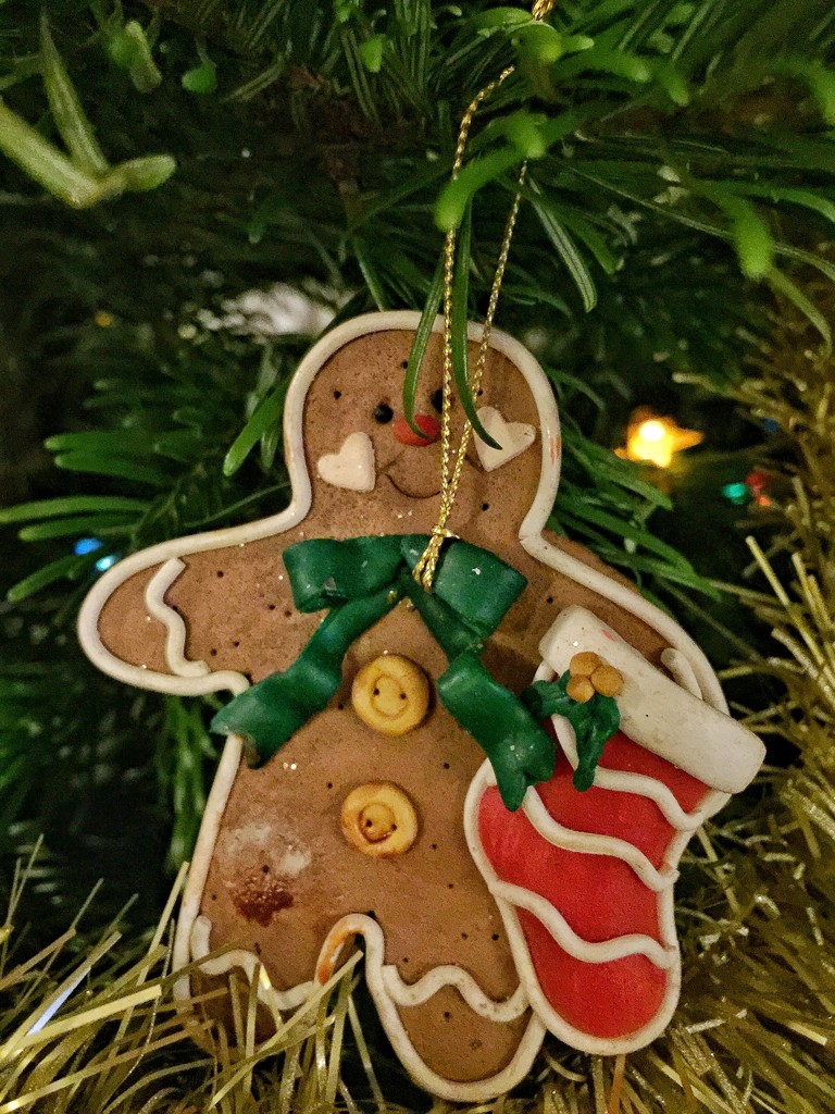 Gingerbread hearts man.  by cocobella