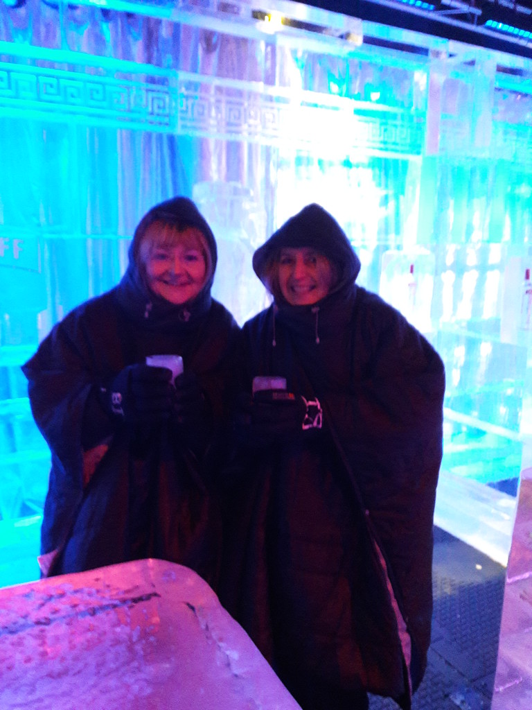 10th dec Ice Bar by valpetersen