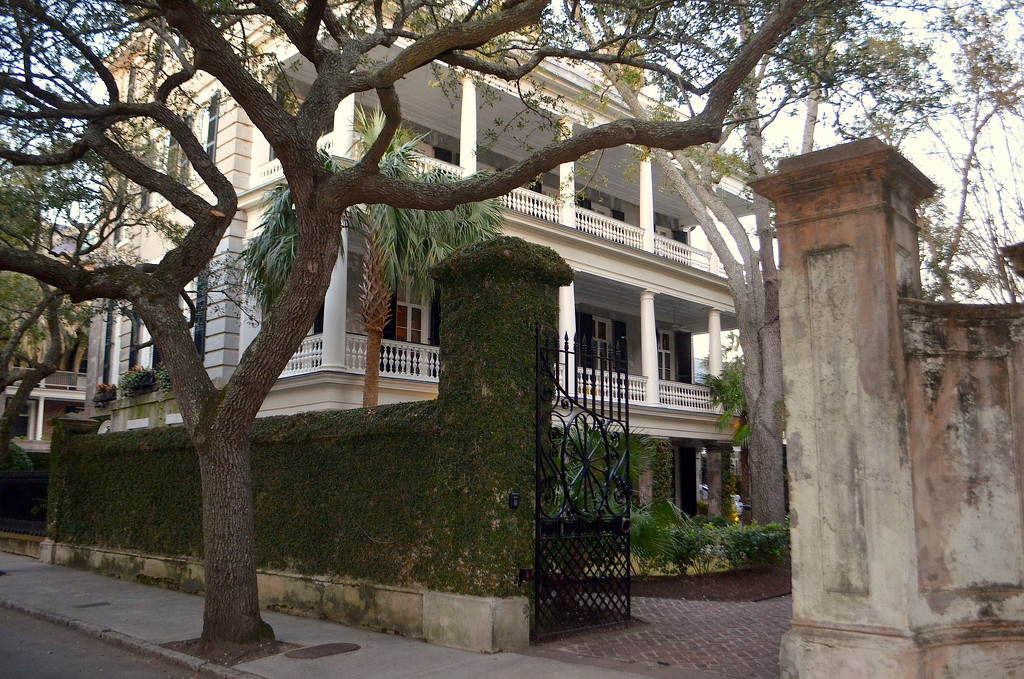 Old house, historic district, Charleston, SC by congaree