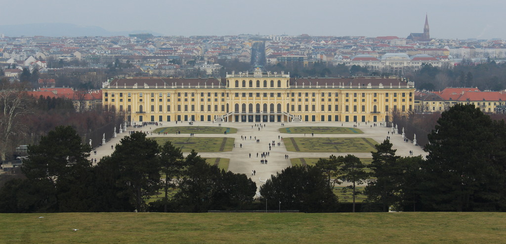 Schönbrunn by lucien
