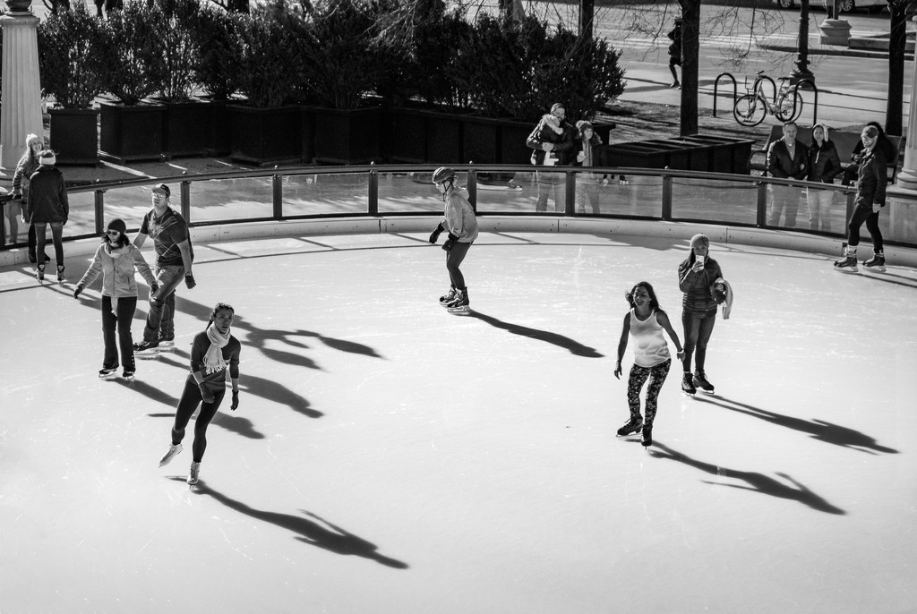 There was more than one skater! by ukandie1