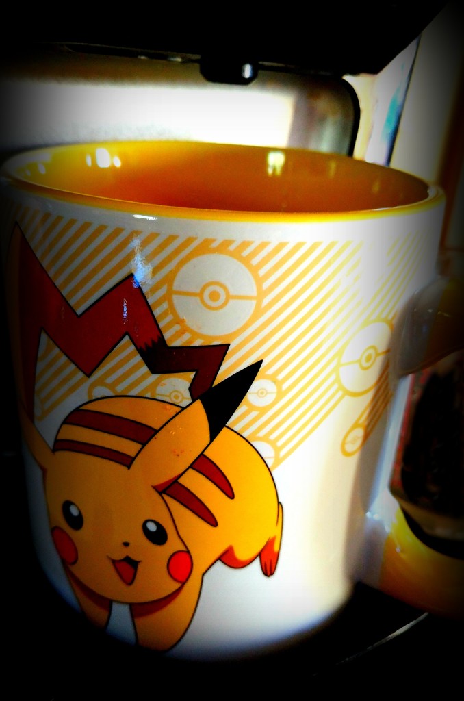 Pikachu and Coffee  by jo38