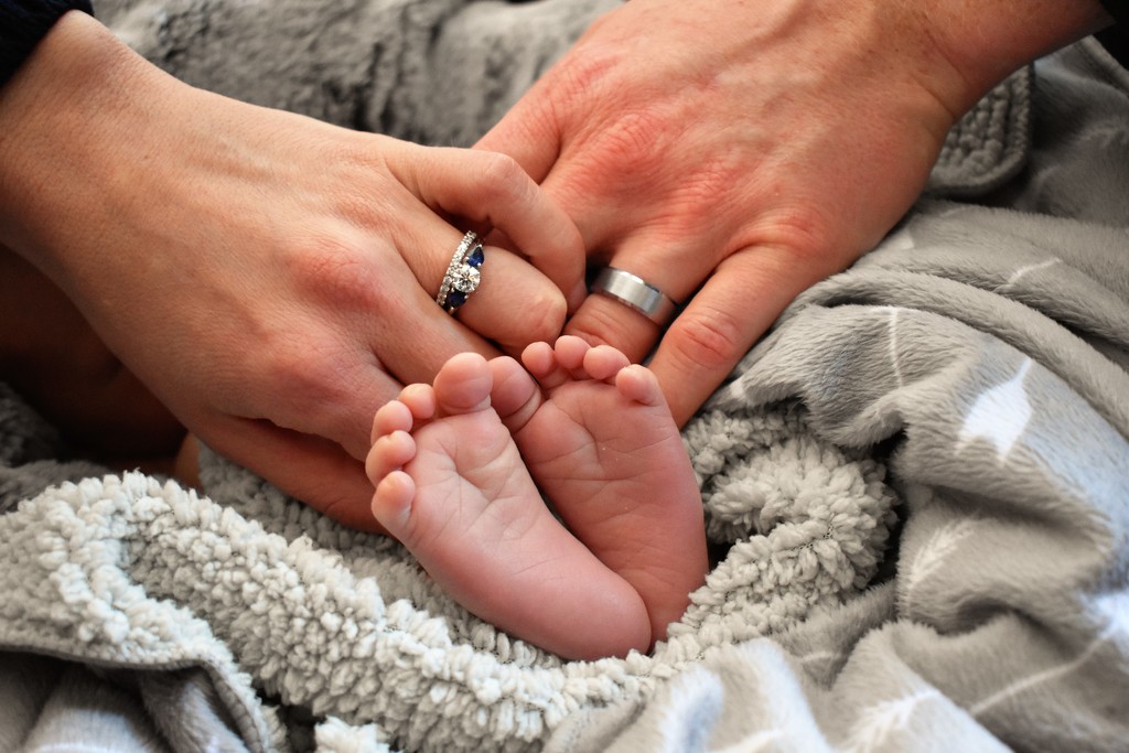 Baby feet by caitnessa