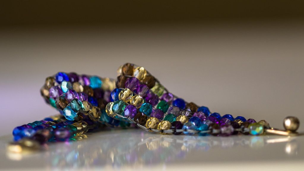 bead bracelet by jernst1779