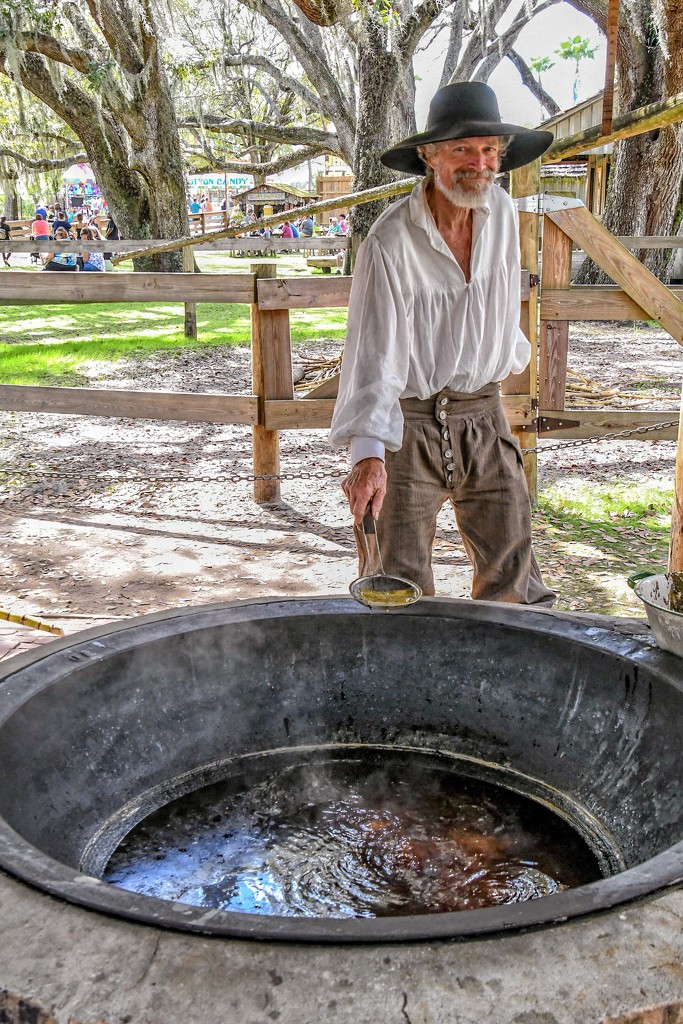 Making sugar cane syrup by danette