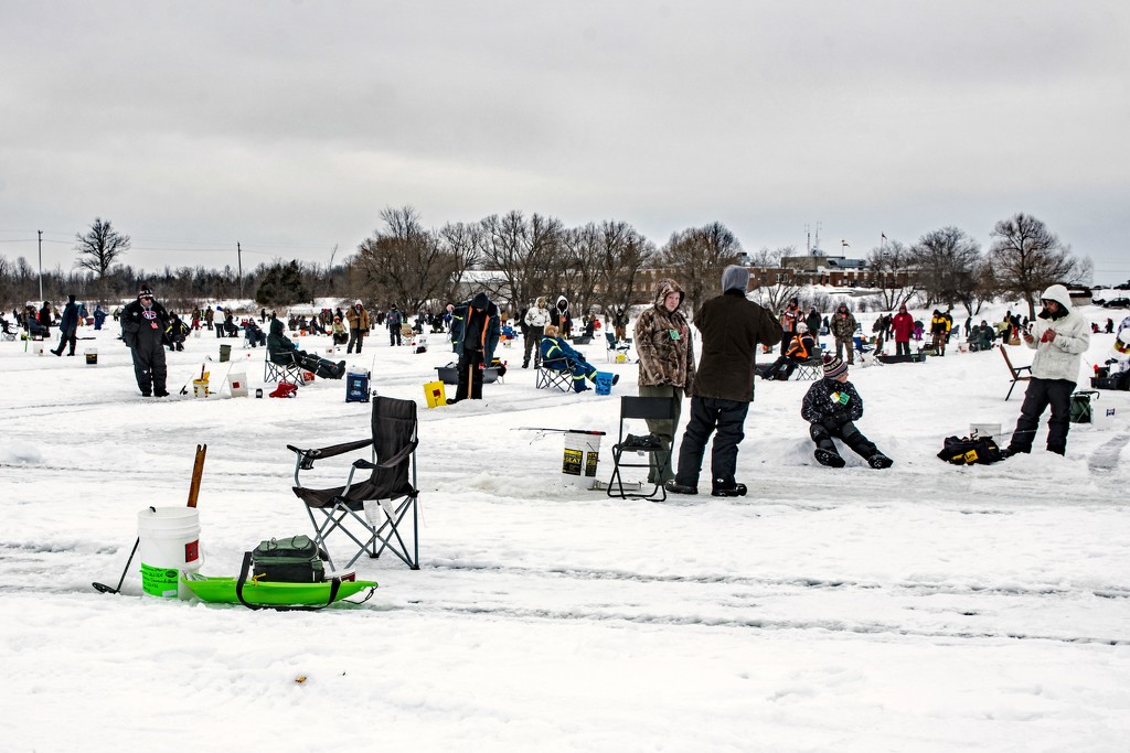 Ice Fishing Derby by farmreporter