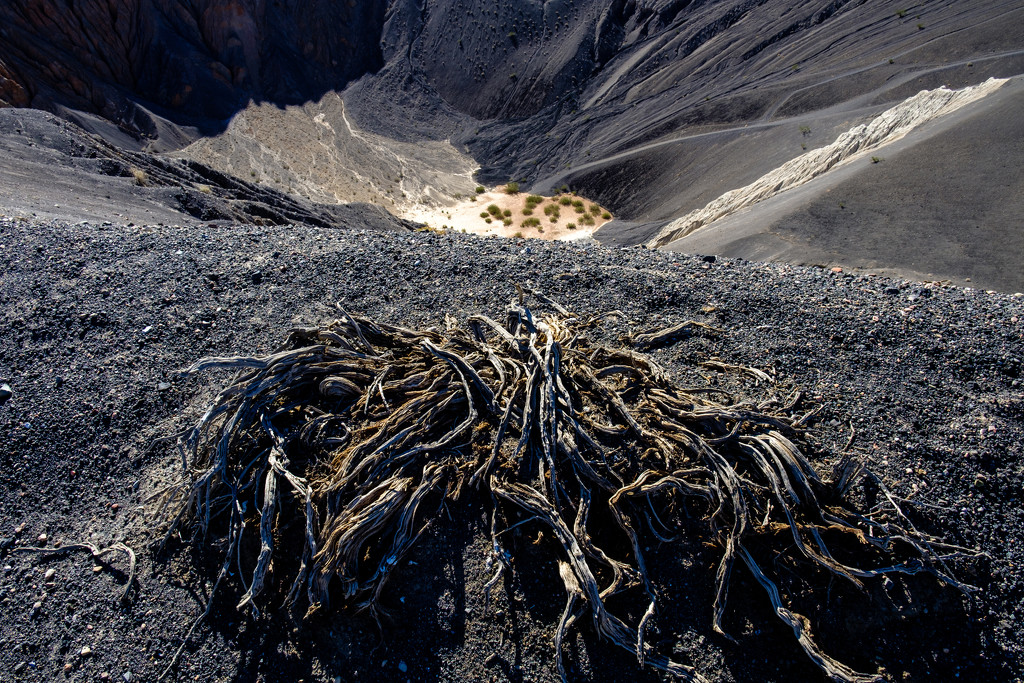 Ubehebe Crater by tosee