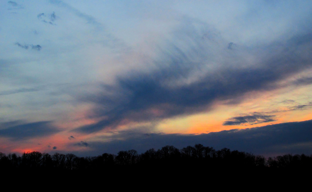 Sky 4  - Wispy sunset by mittens