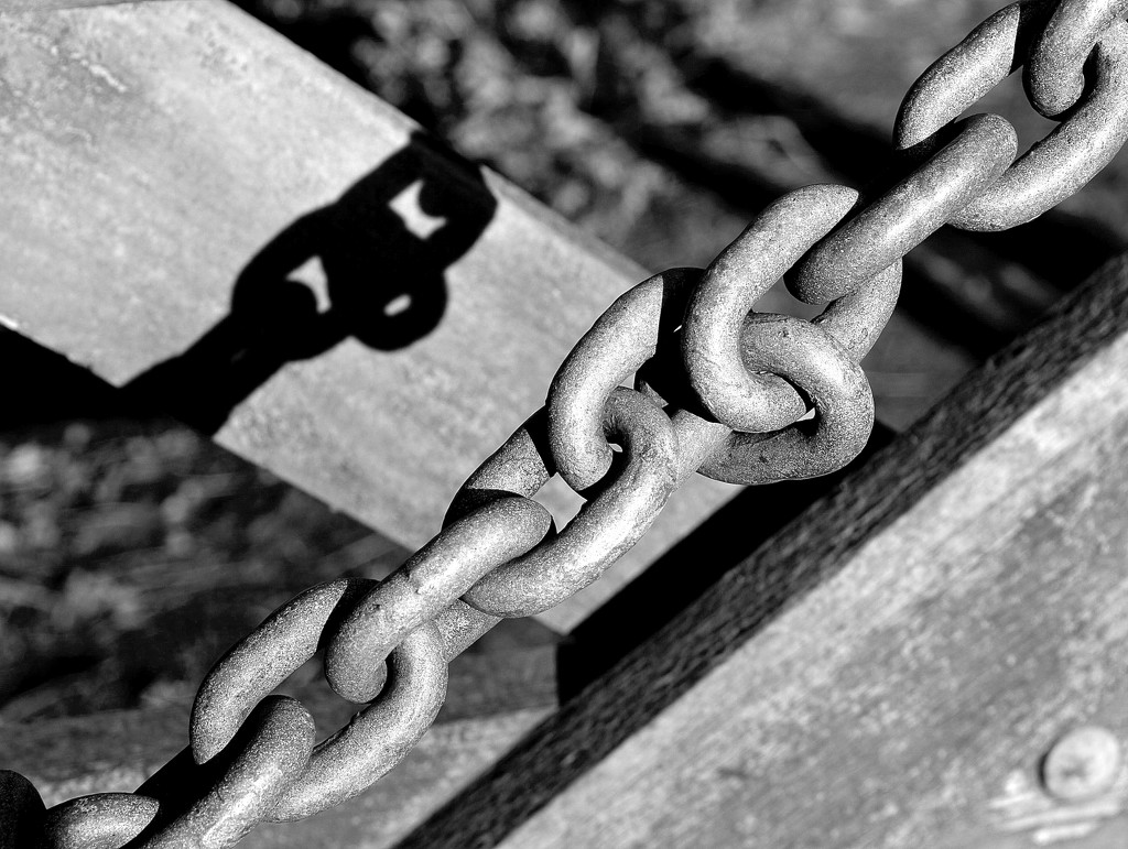 Chain and Shadow by redandwhite