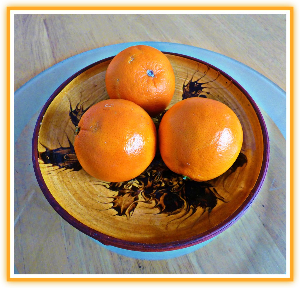Oranges by beryl