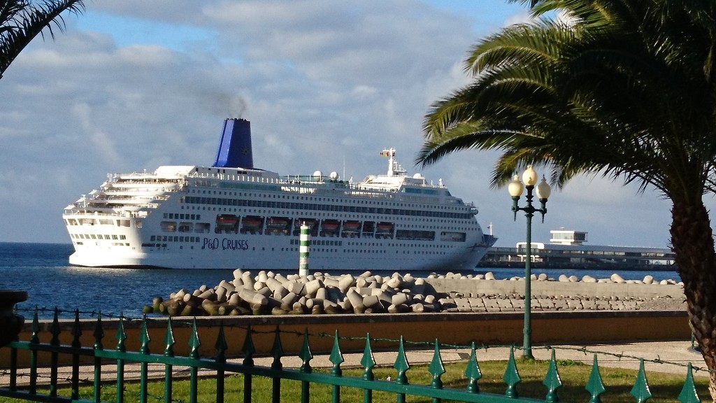 M/V Oriana arriving in Funchal Port  by carolmw