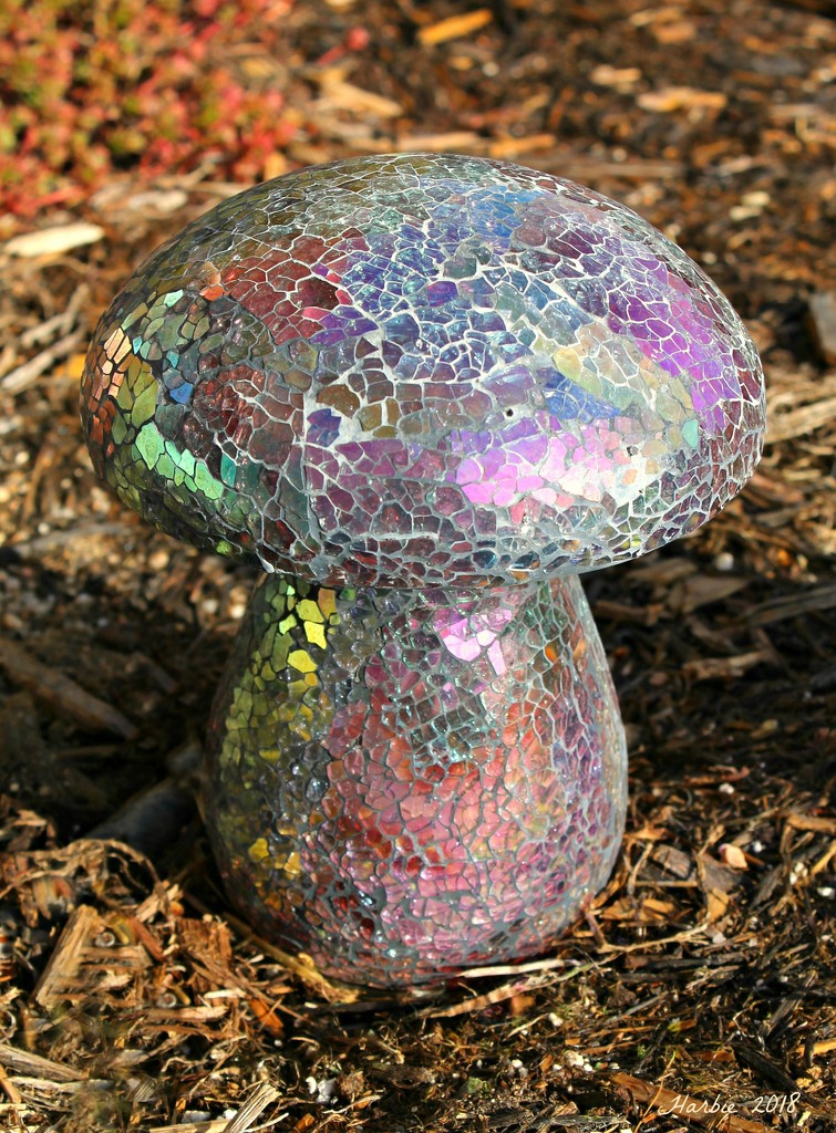 Mosaic Mushroom by harbie