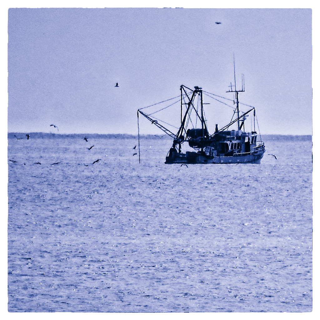 blue fishing boat by kali66