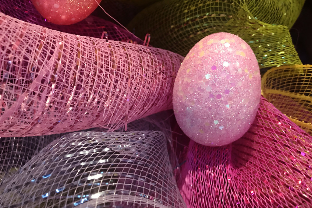 Pink Easter Egg by ingrid01