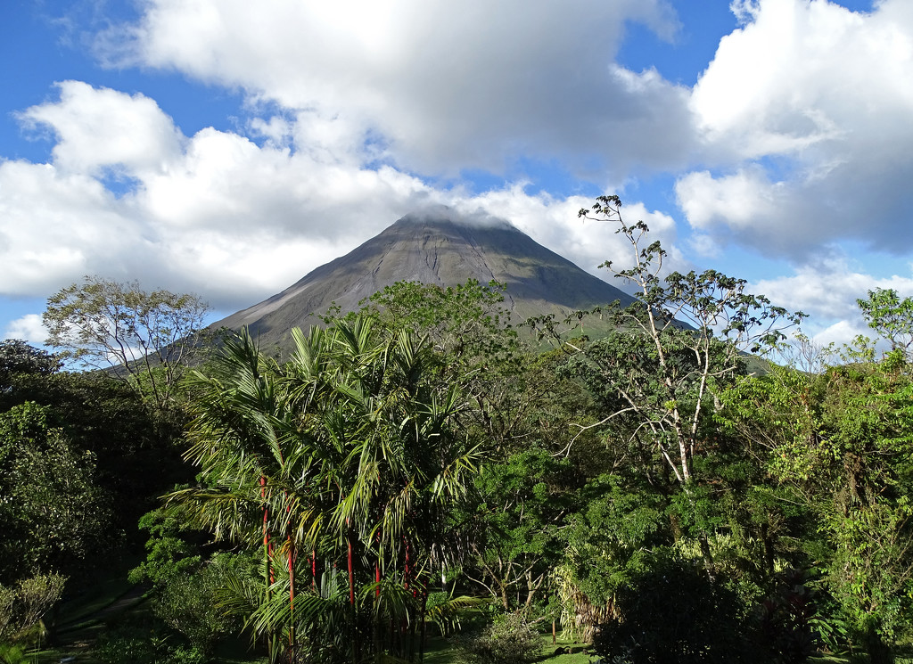 Arenal Volcano, Costa Rica by annepann