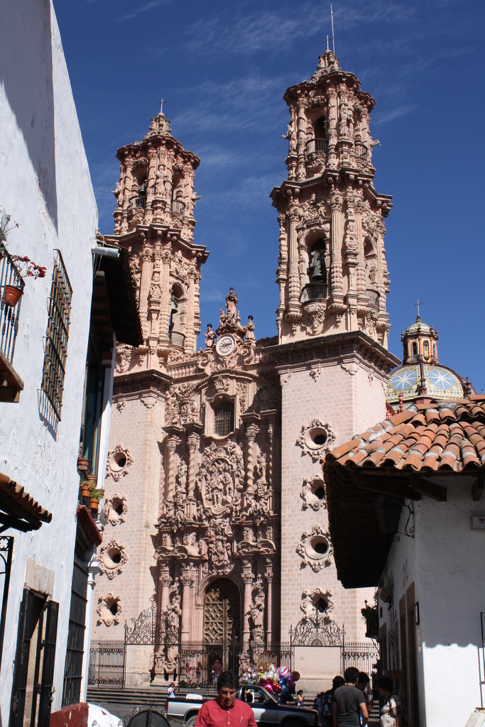 Vacationing in Taxco Mexico in February 2011 by bruni