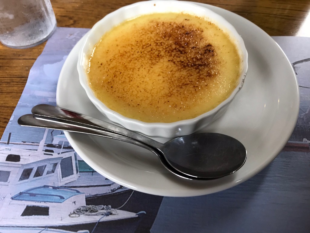 Cream Brûlée  by pandorasecho