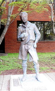 3rd Apr 2018 - Scout statue