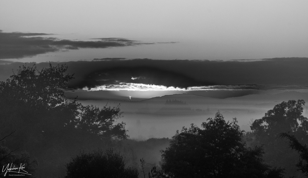 Sunrise over Fog by yorkshirekiwi