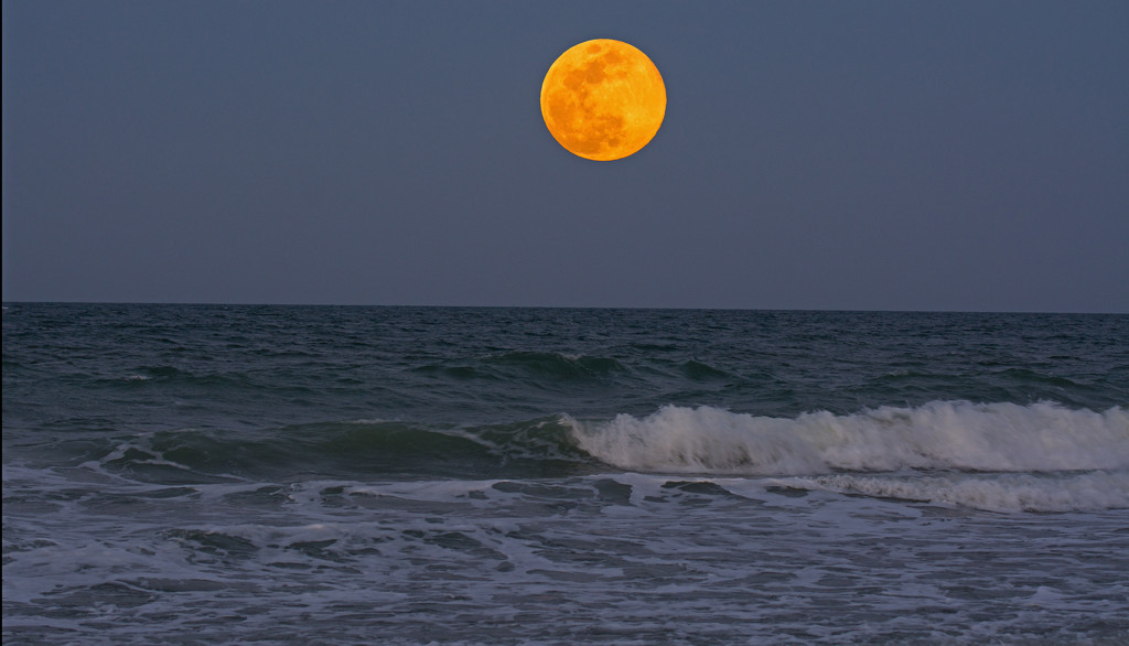 Moonrise Over the Atlantic Ocean! by rickster549