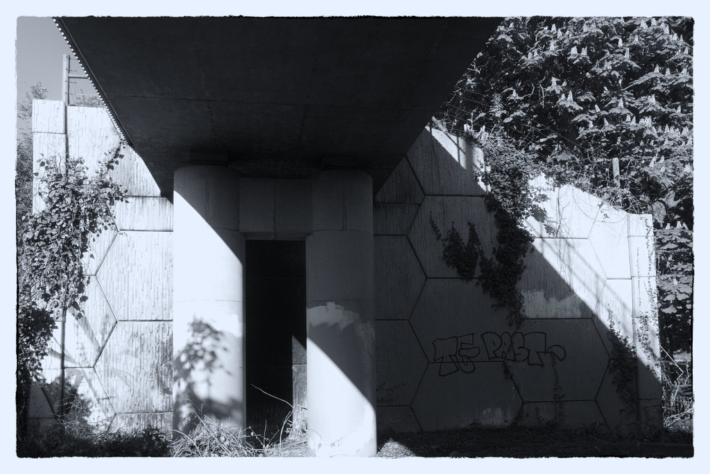 Under the bridge by rumpelstiltskin