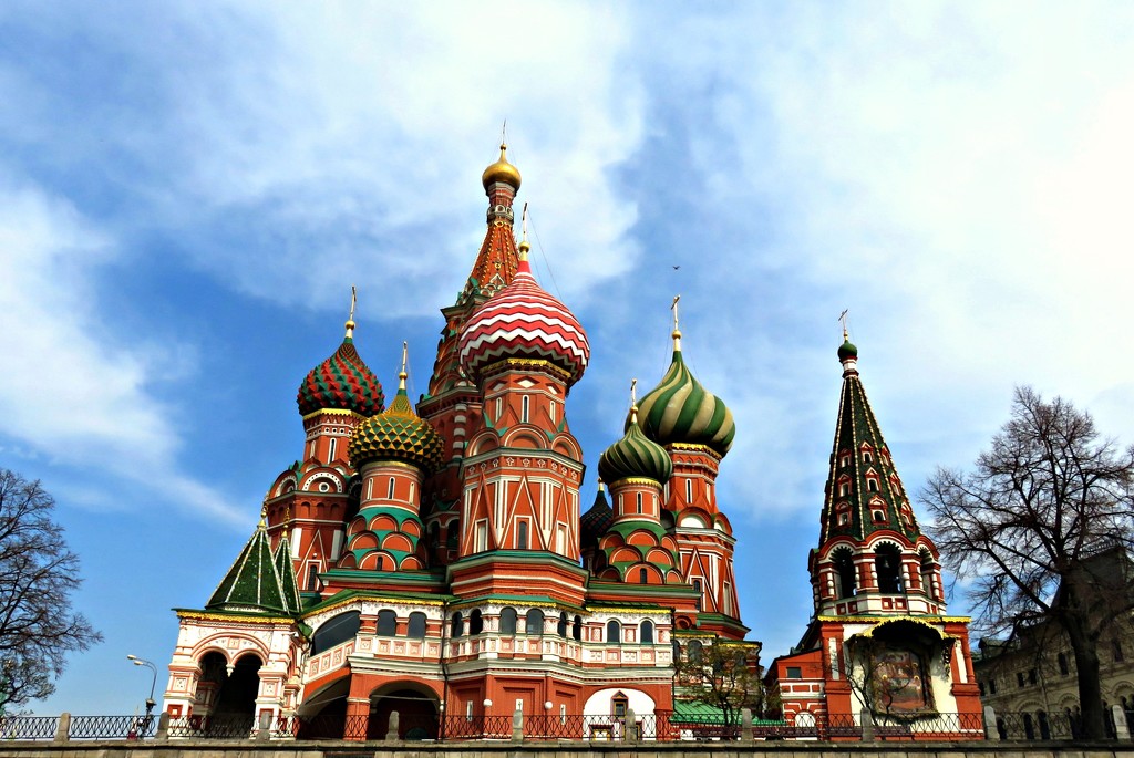 St Basil's Cathedral, Moscow  by countrylassie