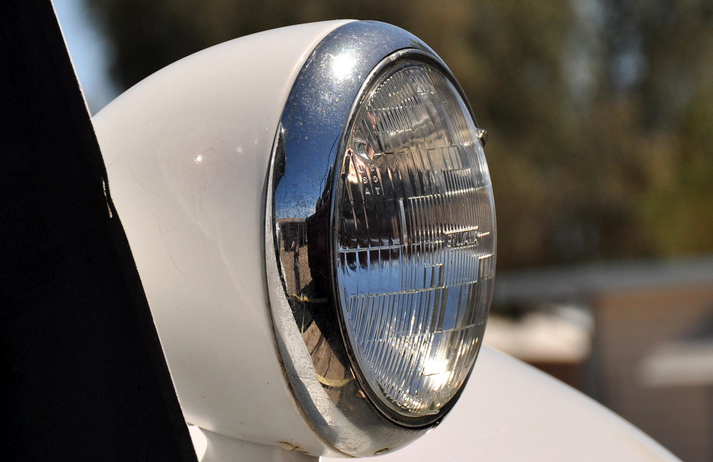 Old Headlight by stownsend
