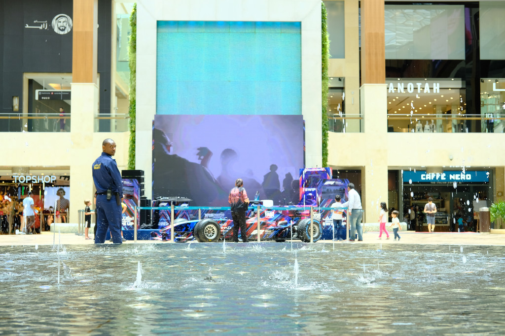 Yas Mall, Abu Dhabi by stefanotrezzi