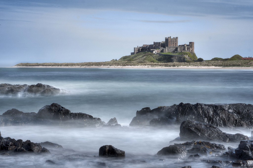 Bamburgh Castle. by gamelee