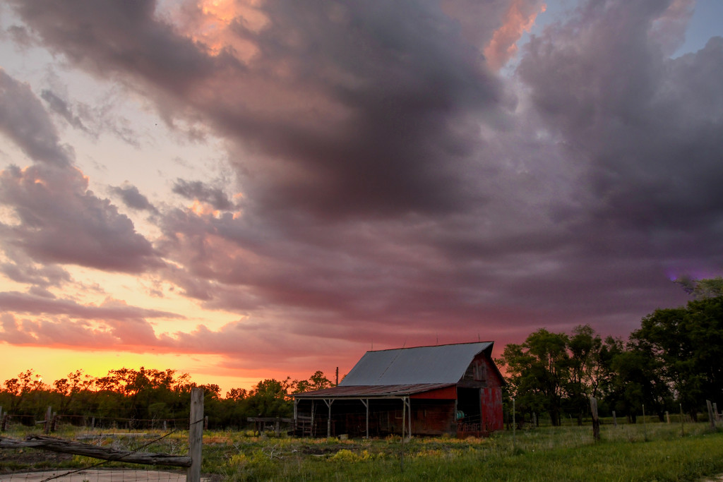 Barn and Evening Skyscape by kareenking