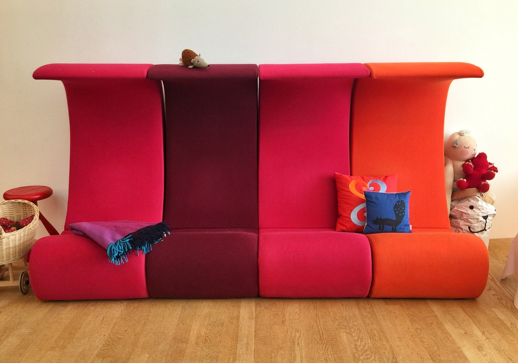 The funny sofa.  by cocobella