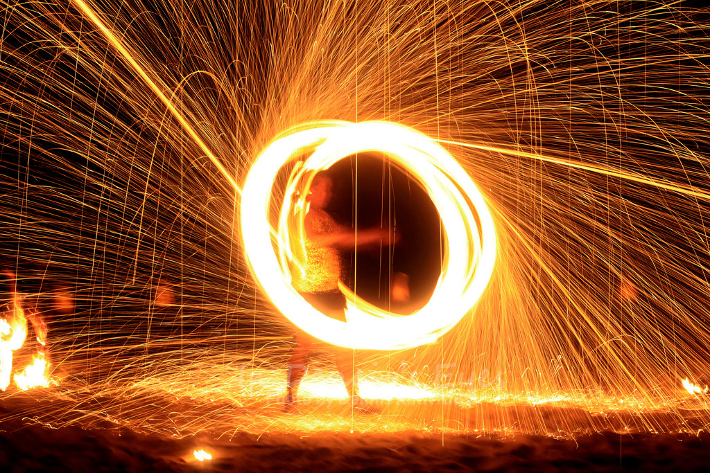 Fire Dancer by iamdencio