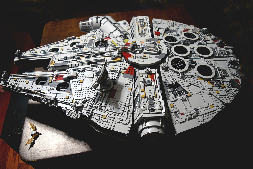 LEGO® Star Wars Millennium Falcon by dsp2