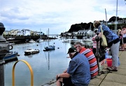 4th Jun 2018 - Spectators and crab fishing on the harbour 