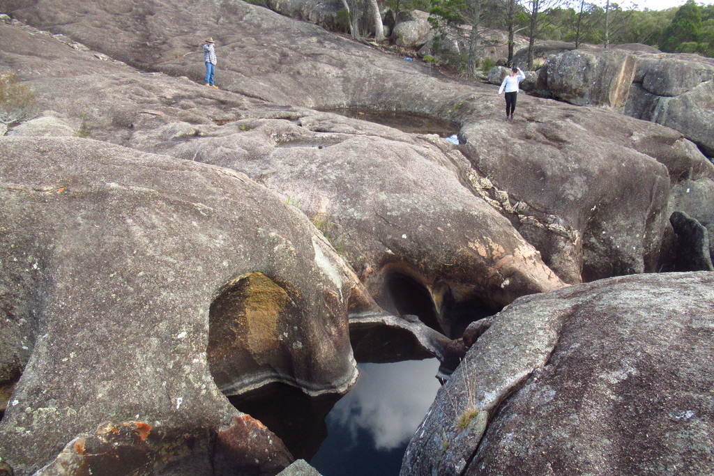 Dr Robert's Waterhole walk 4 by robz