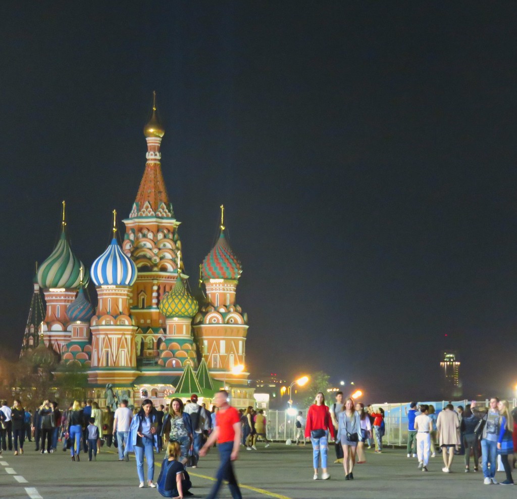 Red Square at Night by countrylassie