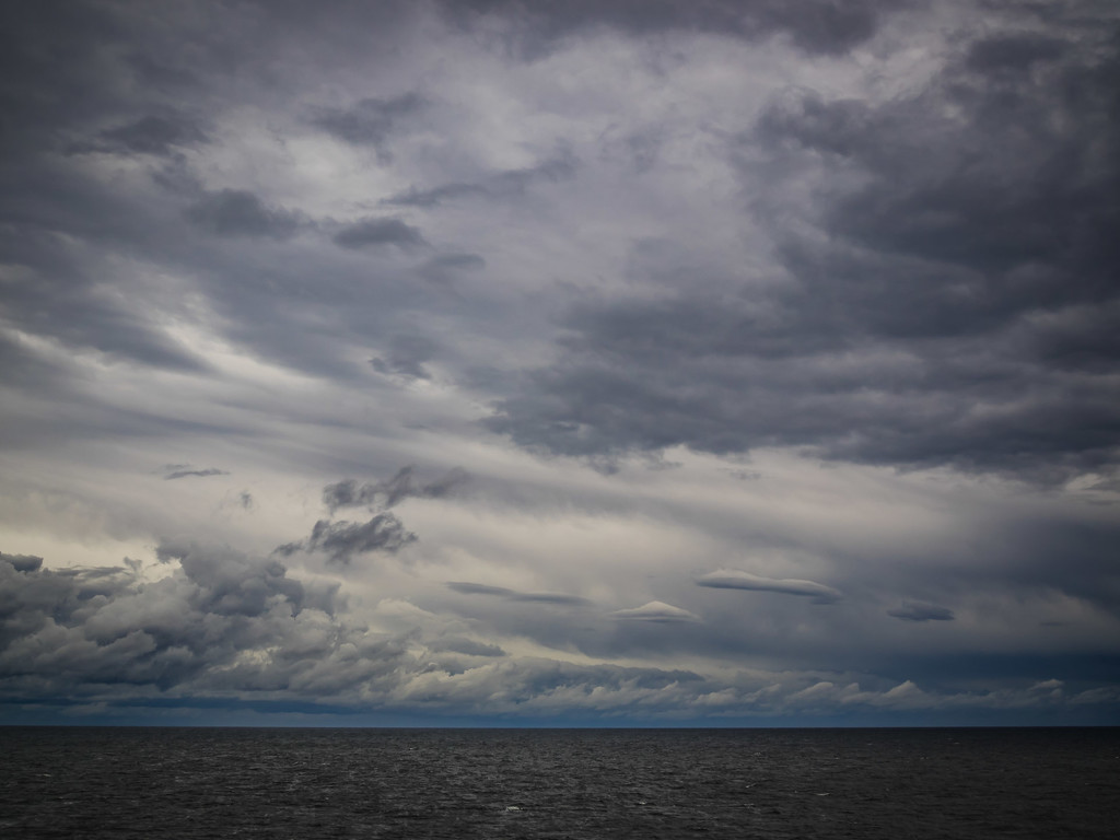 A storm is coming by haskar