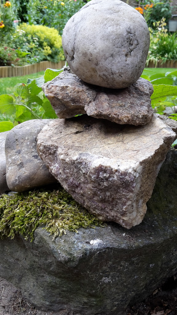 word of the day: balance some rocks by ideetje