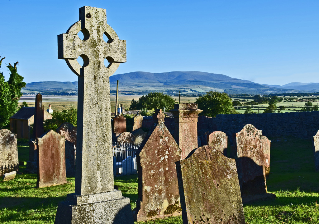 Graves and a hill [ Cairnsmore ] by ianmetcalfe