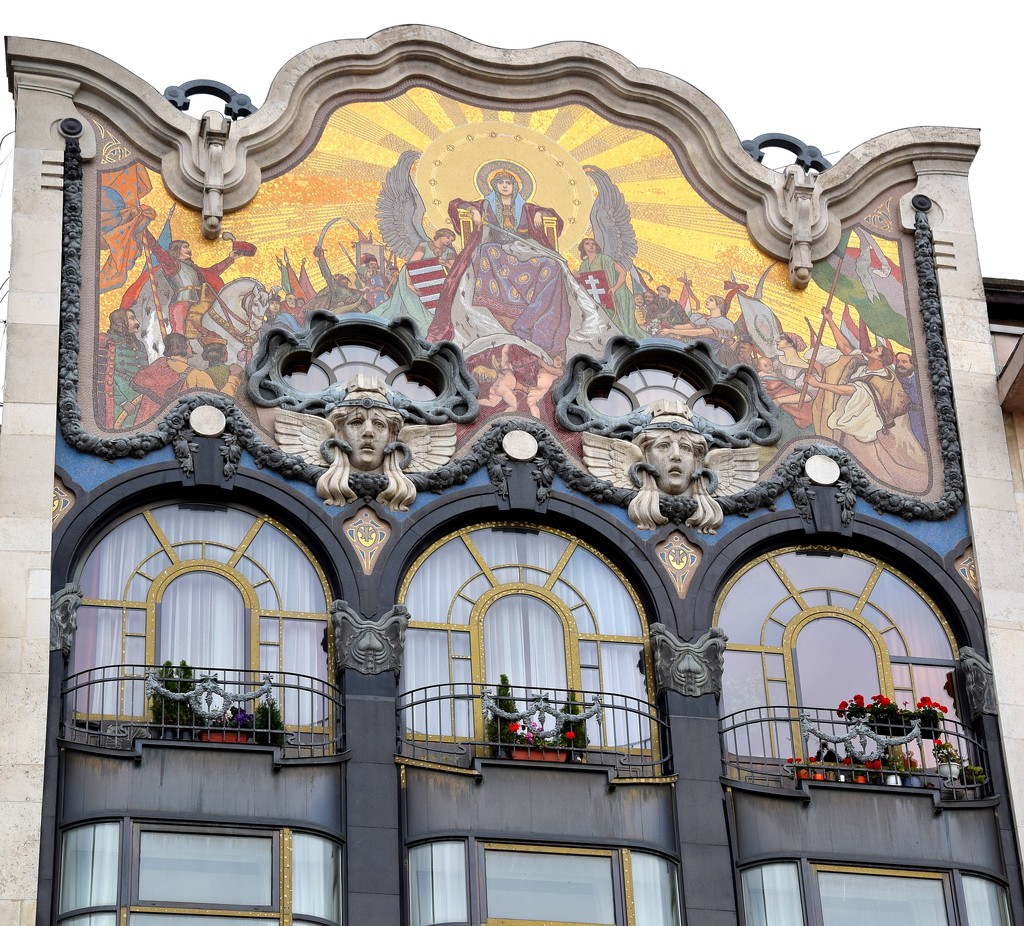 Decorated facade by kork