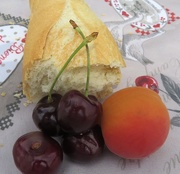 6th Jul 2018 - Bread and fruit