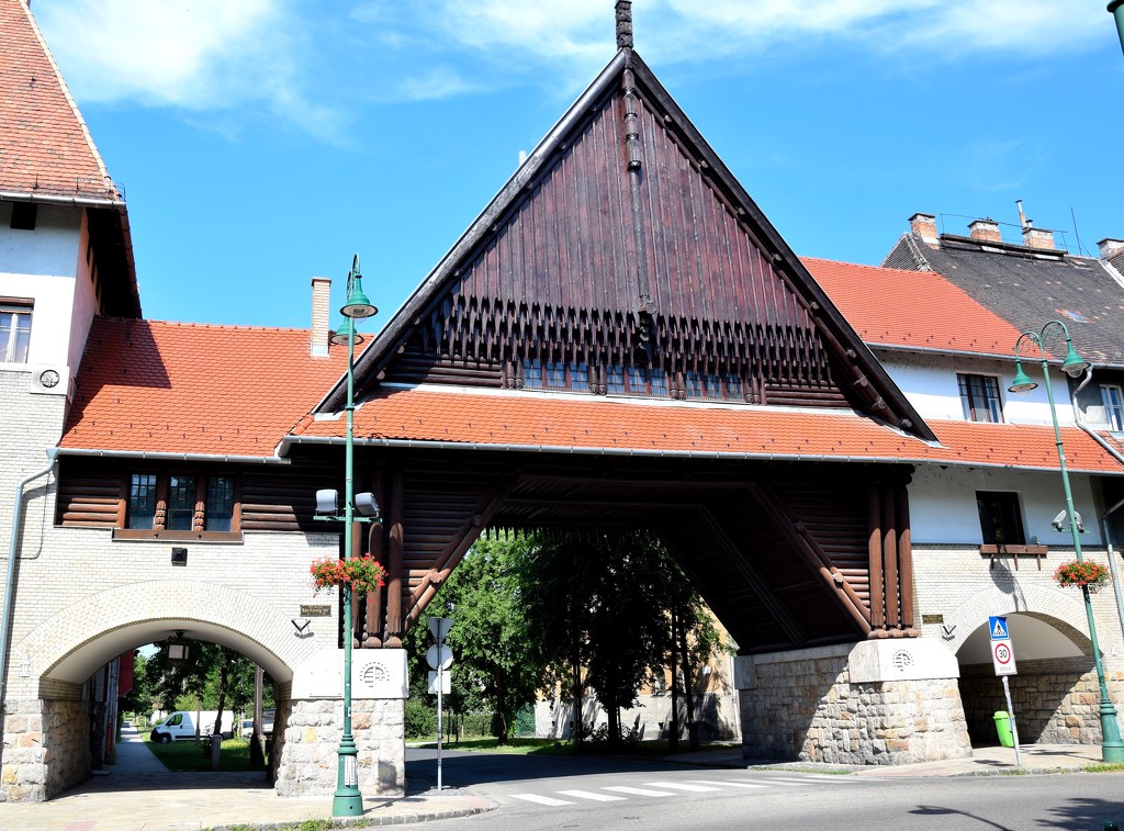 The entrance to the square. by kork