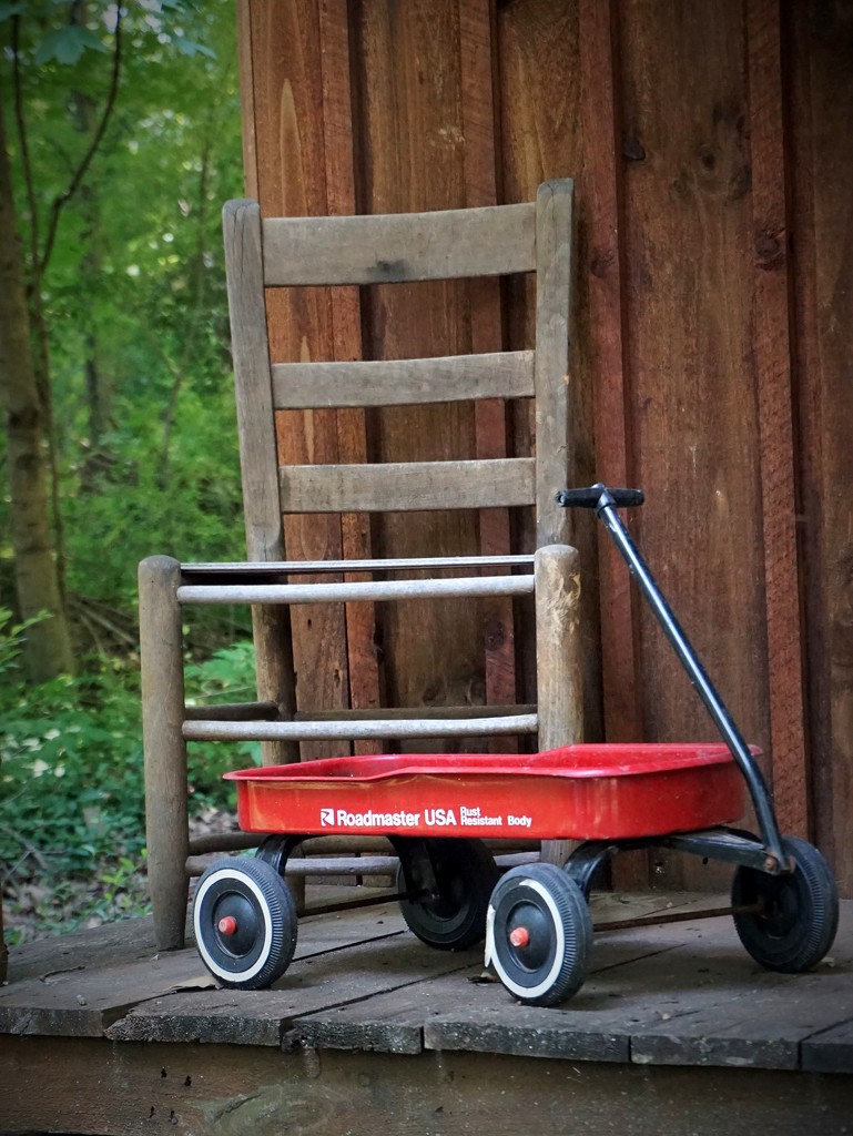Little red wagon by tunia